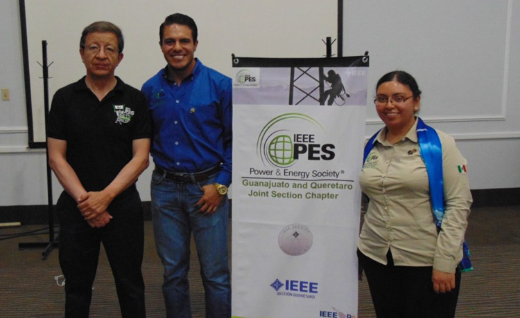 IEEE Guanajuato and Querétaro joint section Chair, Vice Chair and Speaker Roberto Ruelas-Gomez.