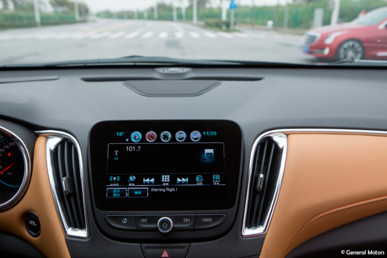 General Motors demonstrates eight connected vehicle safety applications in China - IEEE Connected Vehicles